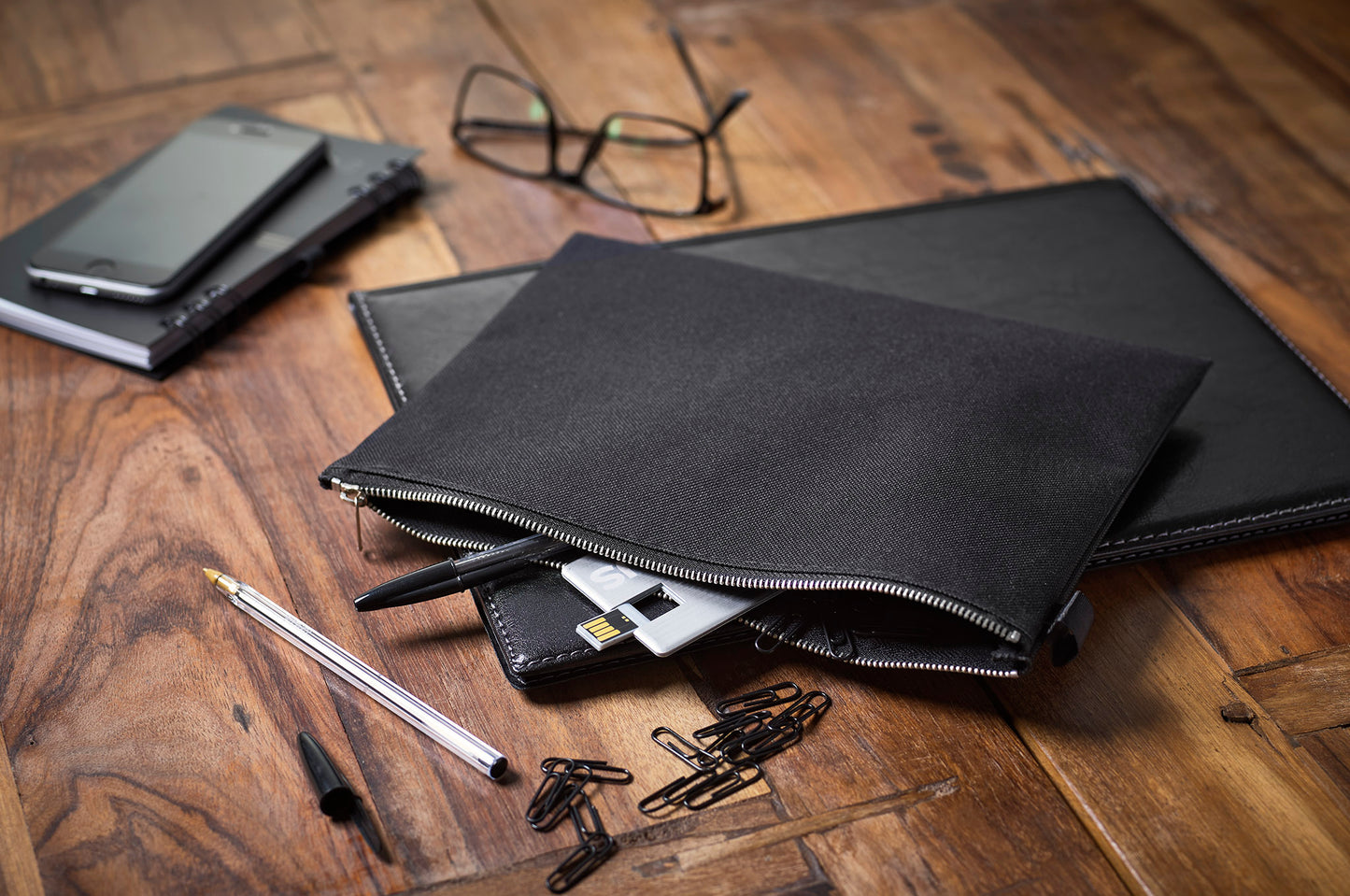 Bank and transport bag, DIN A5, textile, with metal zipper, black