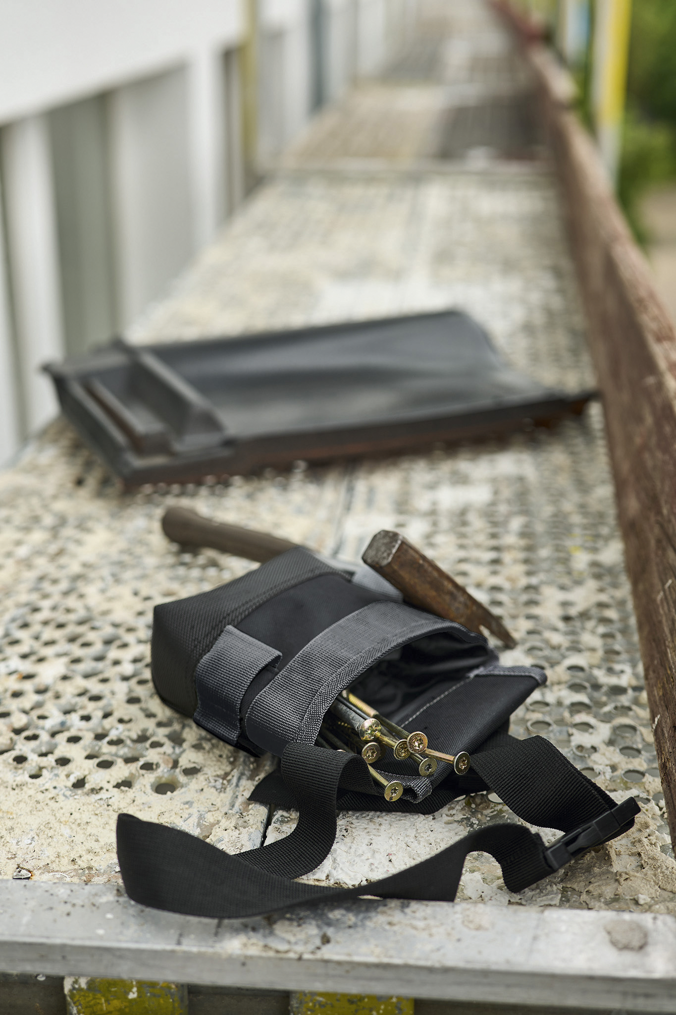 Tool Bag S, high-quality multifunctional bag, robust textile, wide strap, water-repellent fabric, black/grey