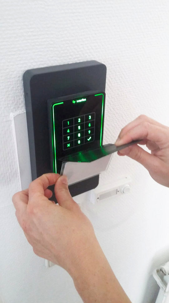 Document Safe® Cardholder protective cover against data theft, suitable for 1 ID card, 95 x 75 mm, PVC and special film, for access cards with RFID/NFC radio chip